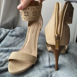 Call it spring nude pumps sz 7.5